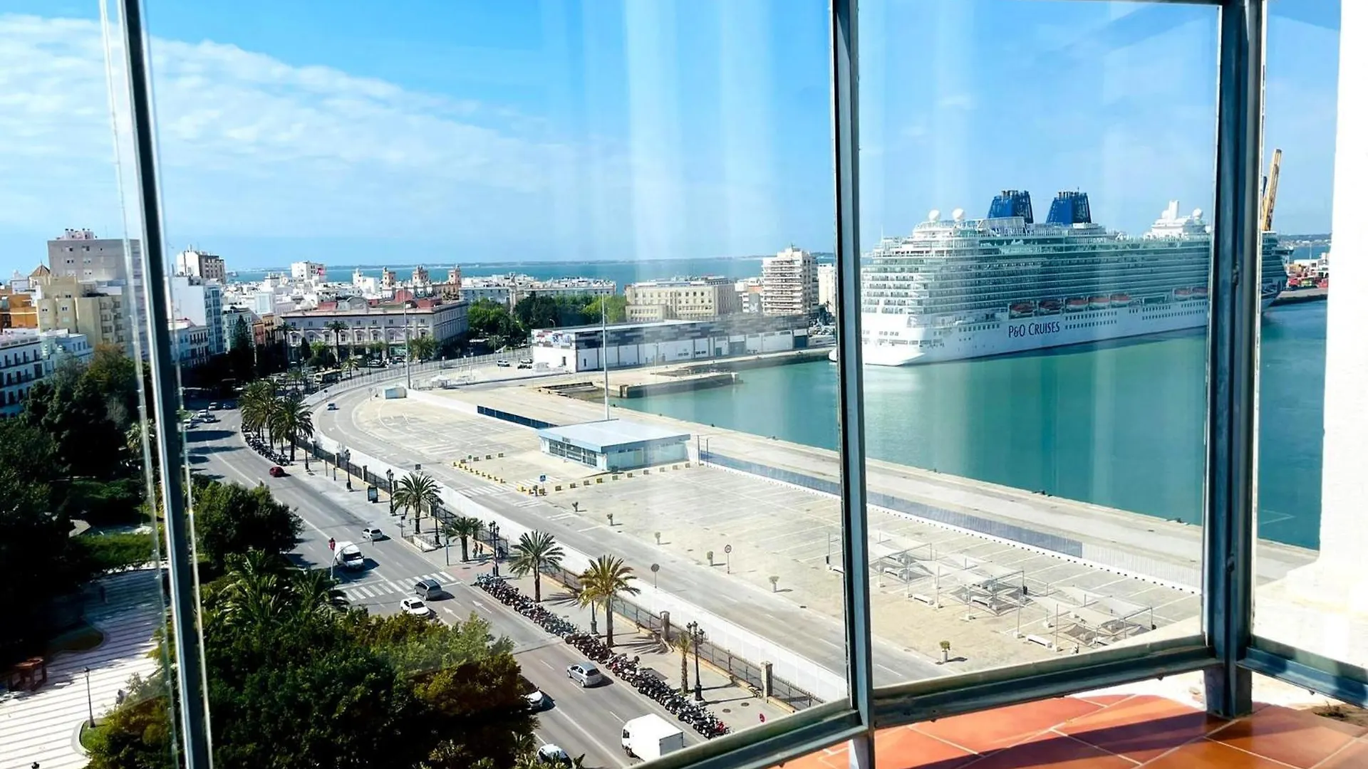 Skyline - Penthouse With 50M2 Private Terrace And Stunning Views Apartment Cadiz Spain